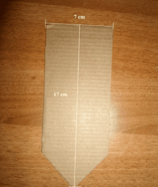 cách làm khung ảnh đề bàn bằng bìa giấy bước 2