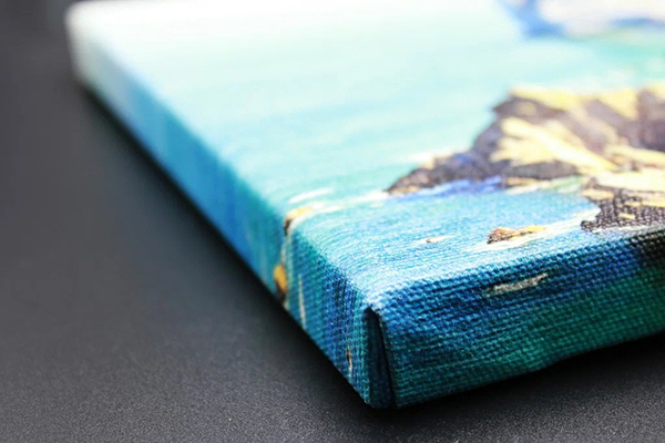 Tranh Canvas là gì? Có chất lượng, bền, giá rẻ không? 5 Ưu và nhược điểm của tranh canvas