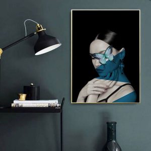 Tranh đơn cô gái và bướm xanh CV01358