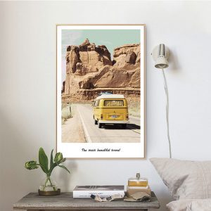 Tranh đơn chiếc ô tô vàng CV01689